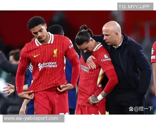 曼联在12月份英超赛场表现不佳近14场比赛输掉9场引发关注