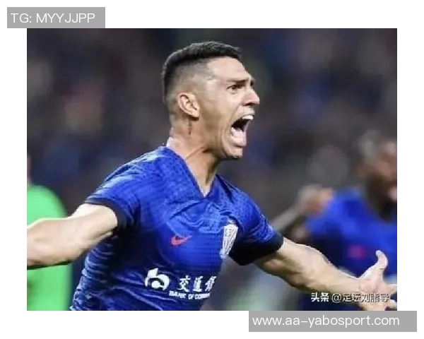 申花新援拉唐抵达上海自嘲绰号大老鼠引发球迷热议