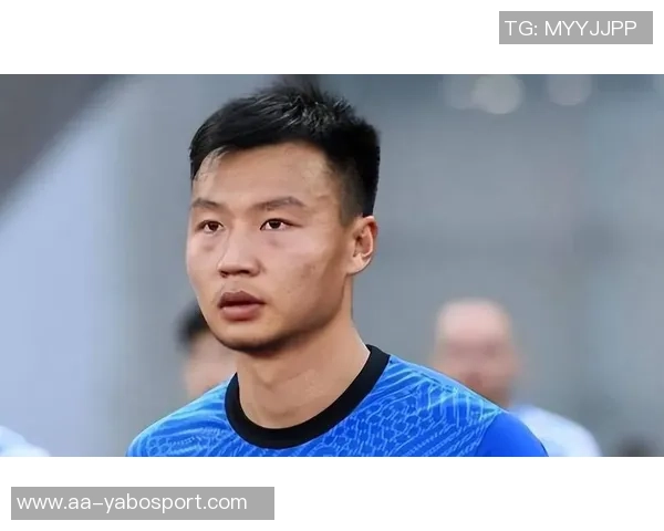 海港队抵达泰国备战亚冠李帅刘若钒加布里埃尔因伤缺阵 海港队抵达泰国备战亚冠李帅刘若钒加布里埃尔因伤缺阵